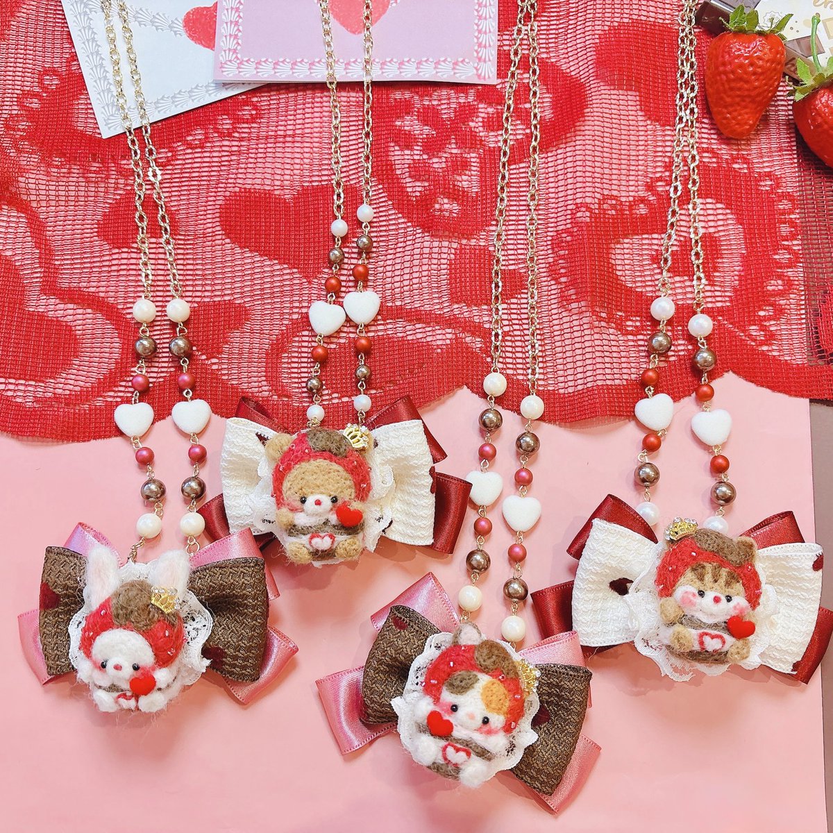 lollipopayapa's tweet photo. バレンタインアニマル❤️🍫🍓シリーズ
リボン🎀の2wayネックレス
4800円
金具を外してもらうとブローチにもなる優れものです🩷
バレンタインアニマルの
バッグチャーム 4800円
いちごの断面もハートにしてみました❤️
#RomanticALaMode
#ロマアラ https://t.co/6p2TDALFaU