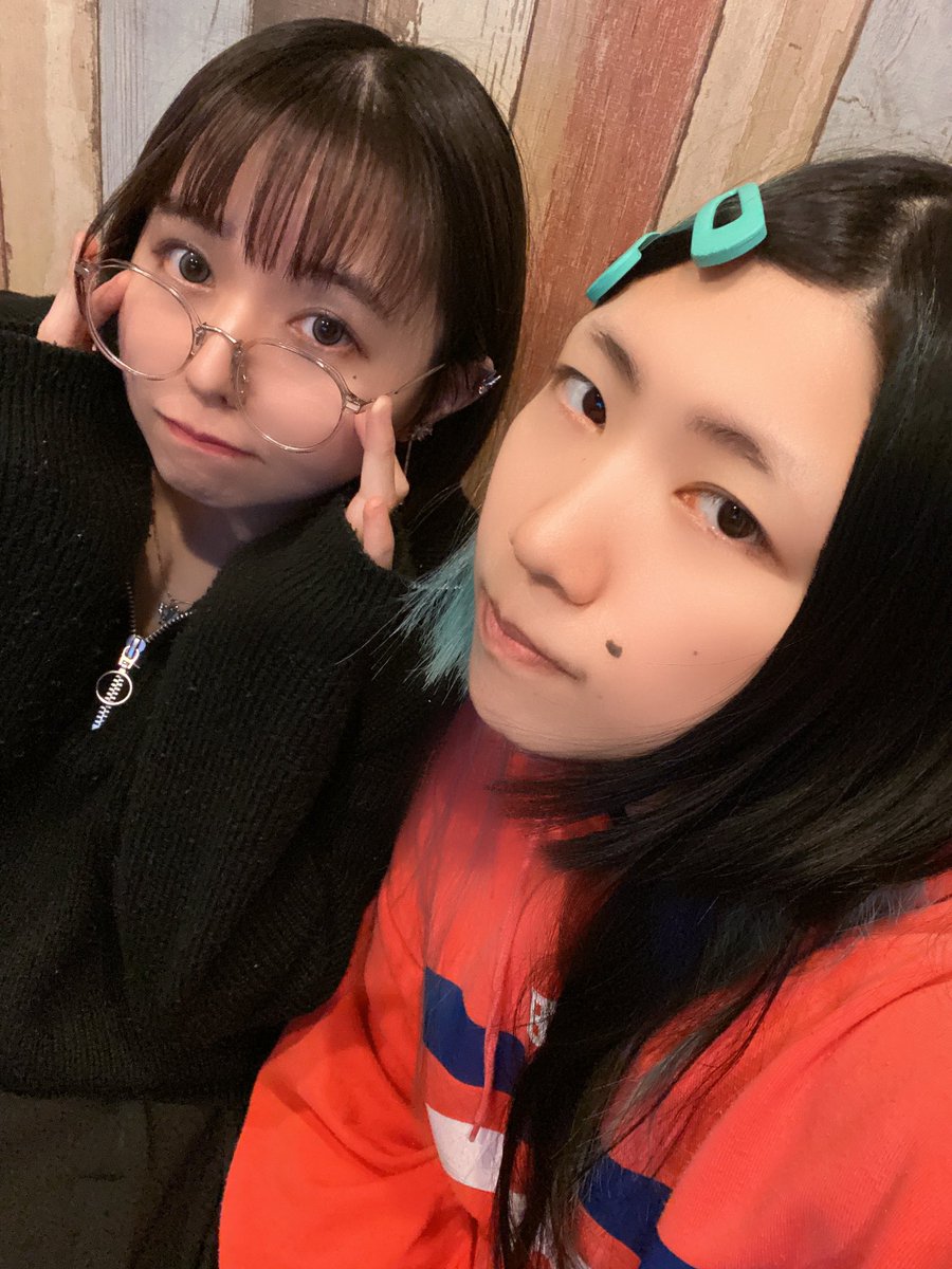 昨日はオルラビ定例会でした〜✨
珍しく金曜日👀
ライブのセトリが！決まったぞ！！
3月22日！3月22日ですよ！！
覚えておいてね！！
曲を覚えて次から練習ができる…はず！！
今年1発目のライブお楽しみに〜✨