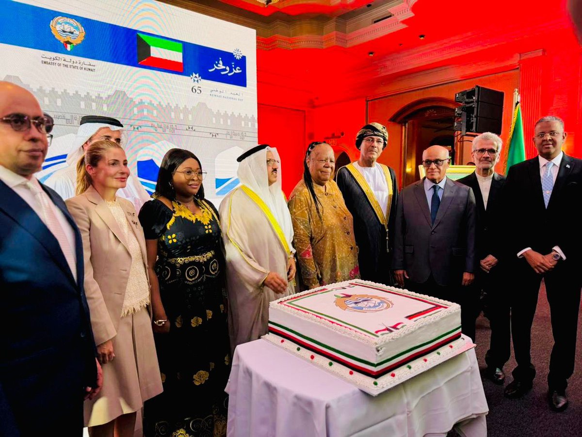 ArlaadiMnetwork's tweet photo. ⚡️ LATEST — #Somalia’s ambassador to South Africa, @amb_msheikh, joined diplomats, cabinet members, and senior South African officials in #Pretoria for a formally hosted ceremony marking the 65th anniversary of #Kuwait’s National Day. He extended congratulations on behalf of the Somali government, highlighted Kuwait’s continued role in development and reconstruction support, and underscored #Mogadishu’s readiness to further strengthen bilateral cooperation.