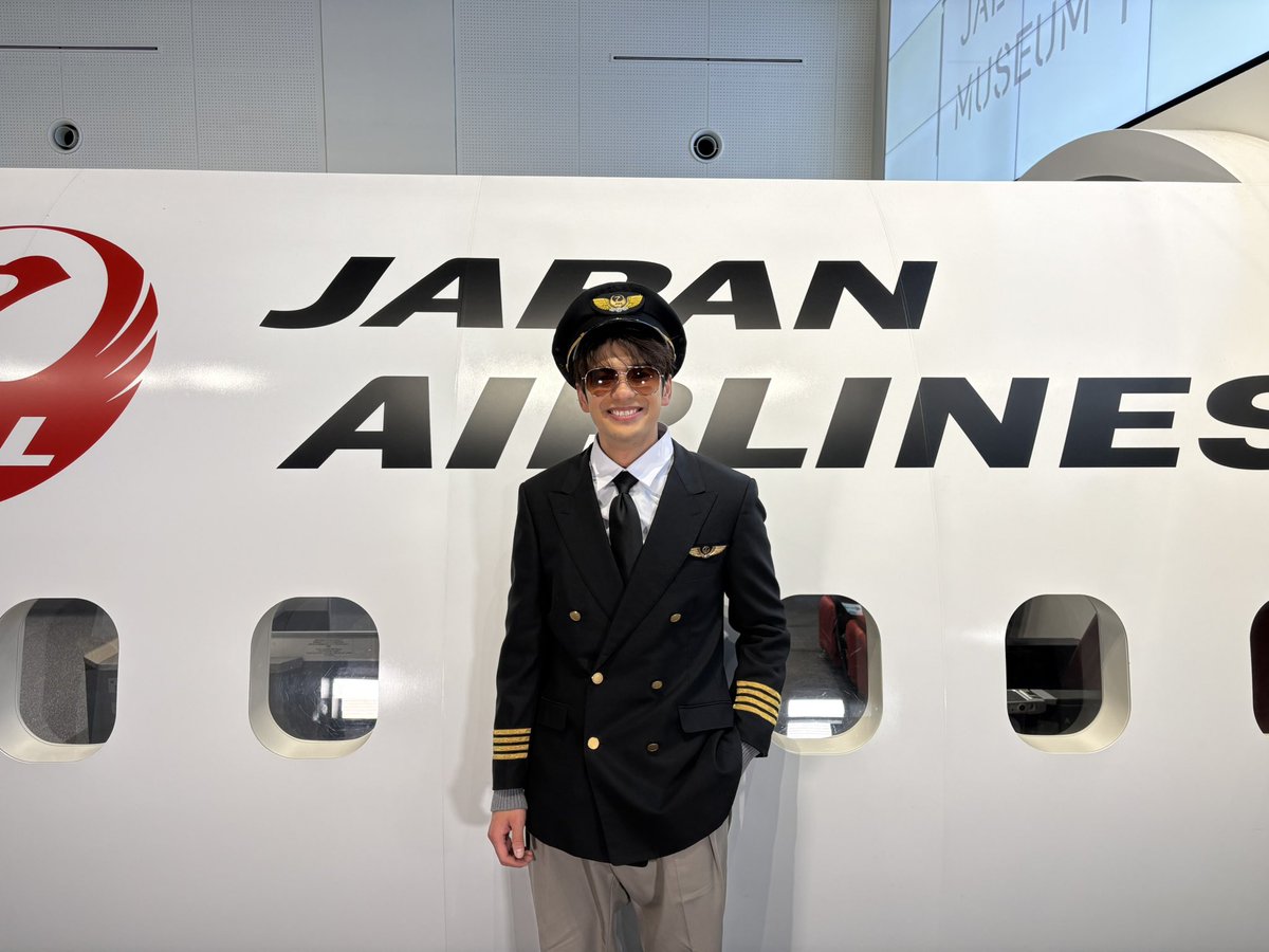 雪だ！！！！
お出かけの中の皆様、お気をつけくださいませ^ ^

#サタプラ
久々のJALさんの工場見学！
近くに飛行機！！
楽しすぎました^ ^
ありがとうございました♪