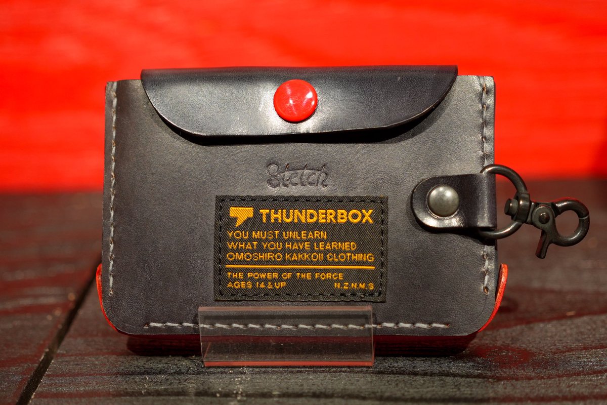 ROM CASSETTE HOLDER』 お気に入りのカセットをファッションアイテム