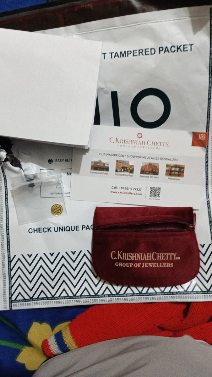 Boldtrending's tweet photo. Ordered a 1-gram gold coin from AJIO (C. Krishniah Chetty) and this is hands down the WORST packaging I’ve ever seen.
No proper box. No steel protector. Zero care.
This is NOT how you ship gold. Completely unprofessional and careless.
Strongly advise everyone to avoid this jeweller for online purchases.

#WorstExperience
#PoorPackaging
#AJIO
#CKrishniahChetty
#OnlineShoppingFail
#GoldPurchase
#CustomerWarning
#AvoidThisBrand
#BadService
#ConsumerRights