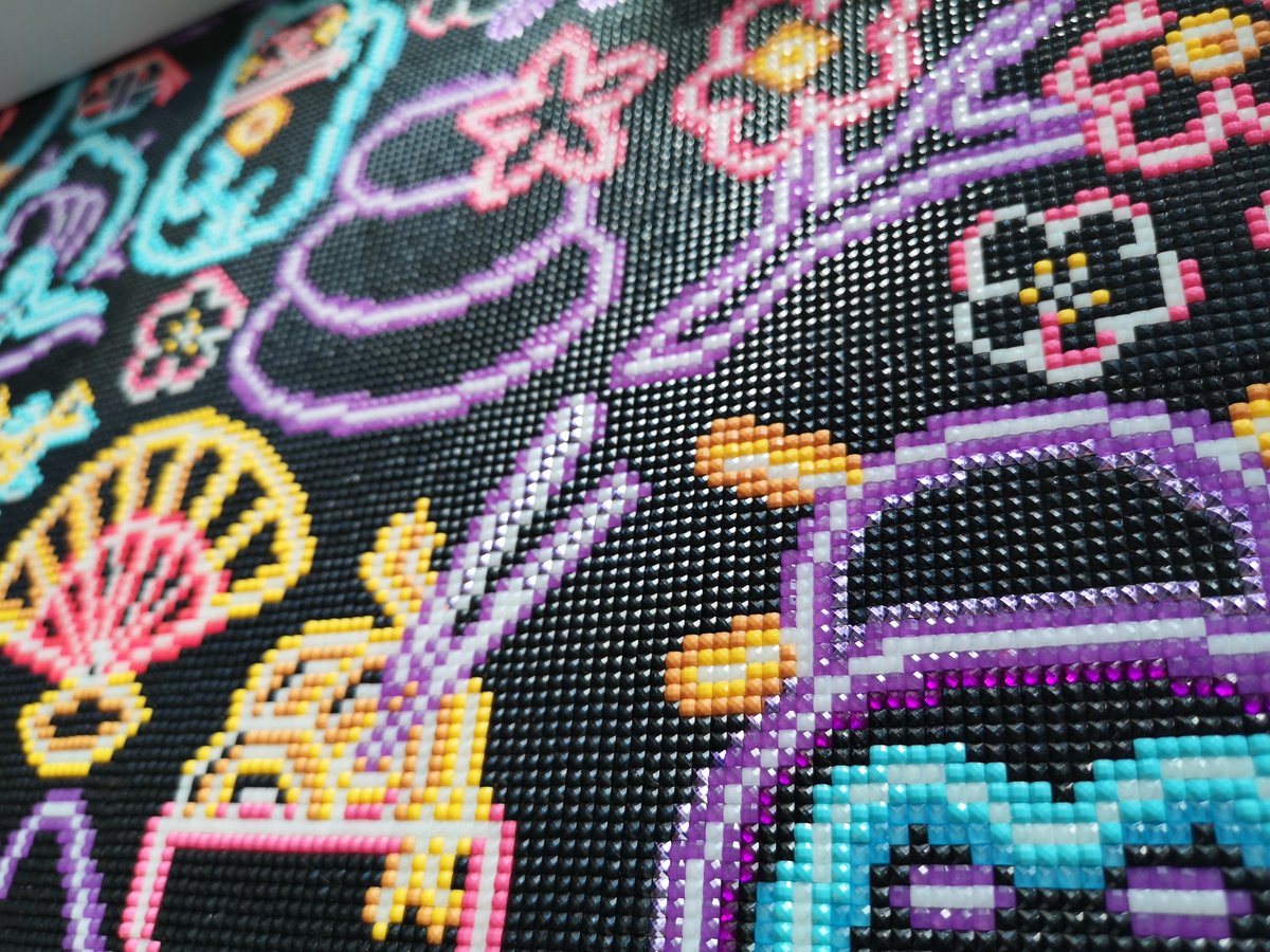 やりかけ ラボさんの「Neon Japan」 サイズが60×84cmと大きめなので 色