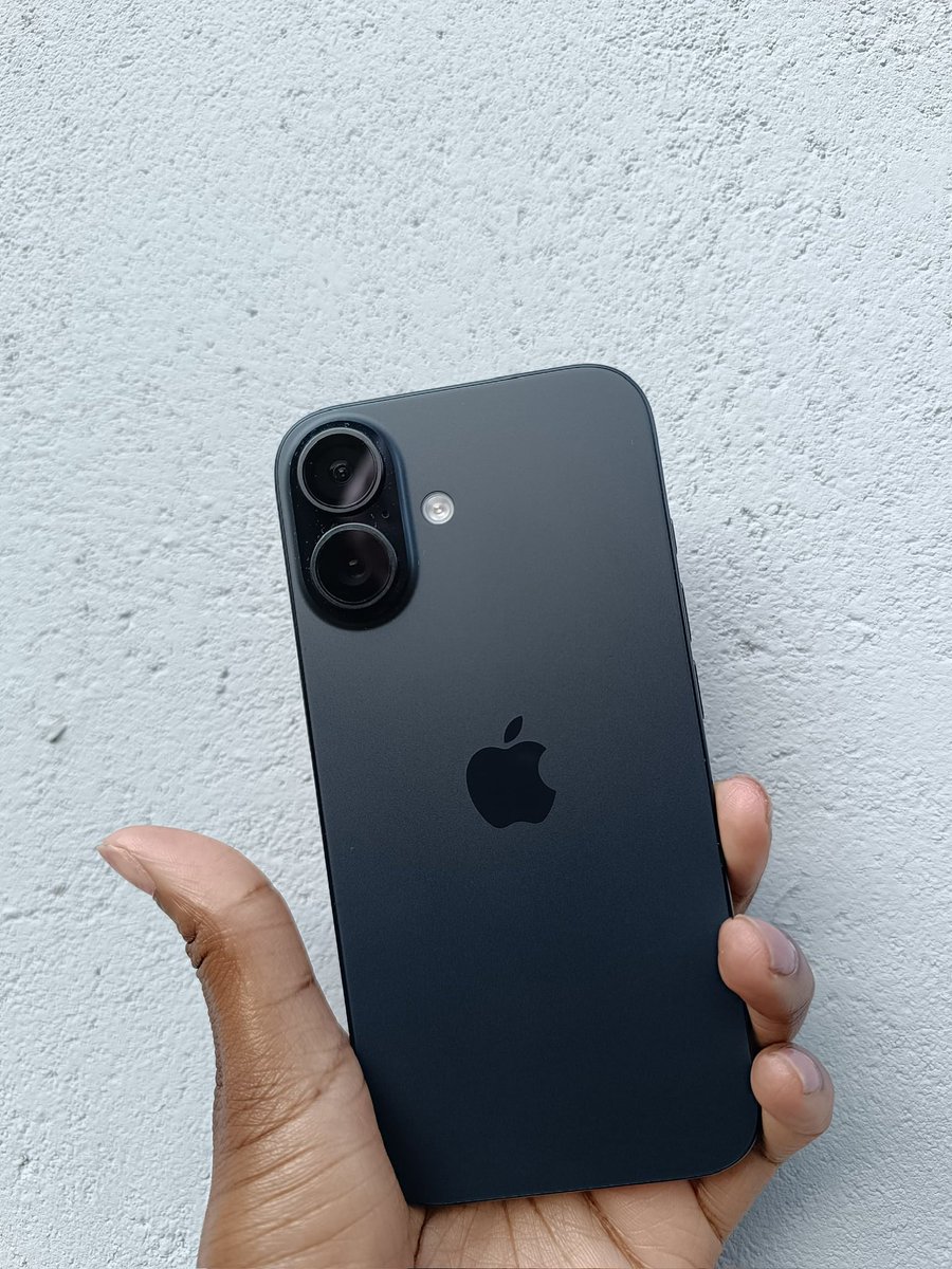Qwazylindie's tweet photo. Guys there is an iPhone 16 for sale at MK3,000,000…very much negotiable osaopa.
94% BH, 128GB
Still has Apple warranty, box iliponso
Serious business contact: 0885756414 or dm me
Location: BT
Retweet please 🙏 https://t.co/q78aHoP214