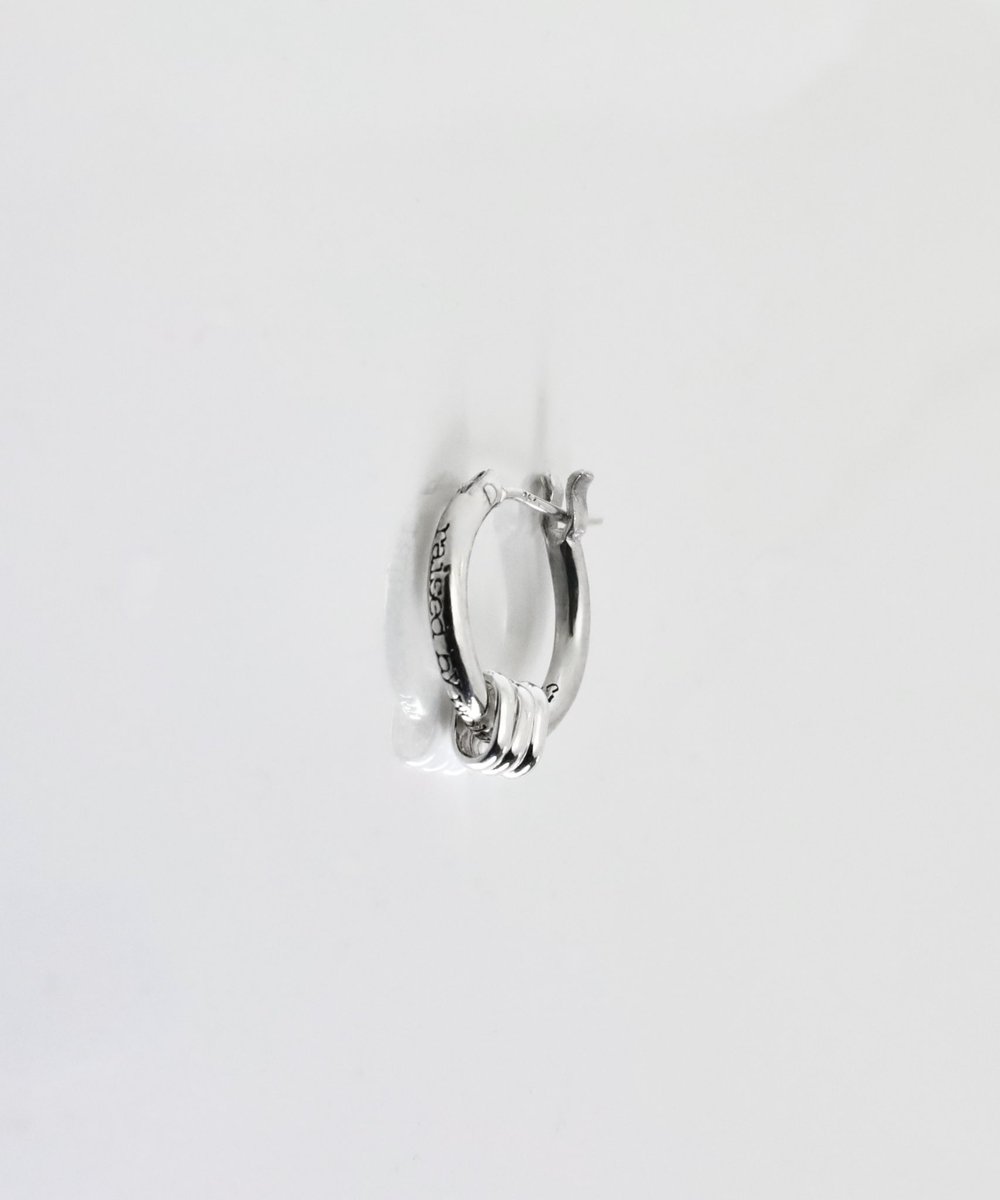 甘い記憶と、手のひらに残る重みを。
— Valentine Edit 2026 —

THIN HOOP -raised by wolves- with OVAL 

本品は受注生産につき、バレンタイン迄にお届け可能な製作枠は残り僅かです。
完売次第、終了となります。

godsize.theshop.jp/items/83198584

#ValentinesDay 
#GODSIZE