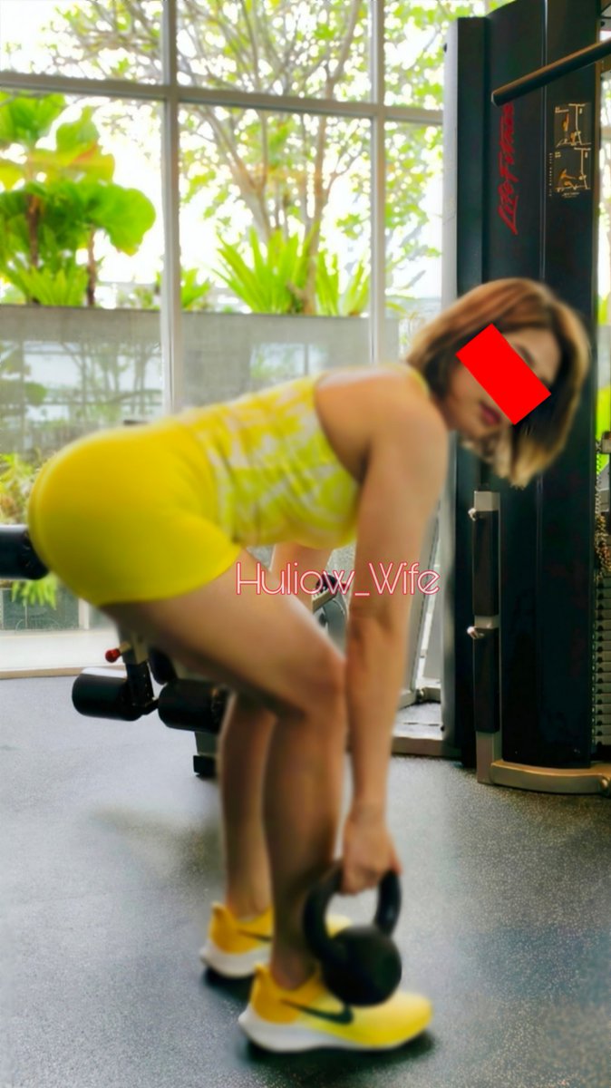 Huliow's Wife tweet media