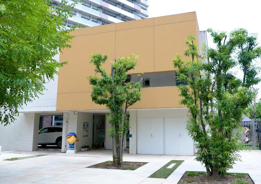 kenji_bungaku12's tweet image. 【速報】声優の表現を活かした絵本読み聞かせ・紙芝居実践プロジェクト（第２弾）実施

先日、東雲キャナルコート NURSERY SCHOOLにて、声優・大西亜玖璃さんをお招きし、絵本と紙芝居の読み聞かせを行いました。
この模様は３月半ば以降、配信いたします。

#声優
#読み聞かせ
#絵本
#紙芝居
#保育園