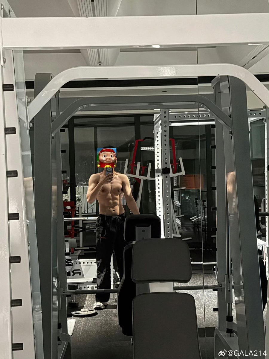 confuxun's tweet image. WHAT THE FUCK GALA ?????????