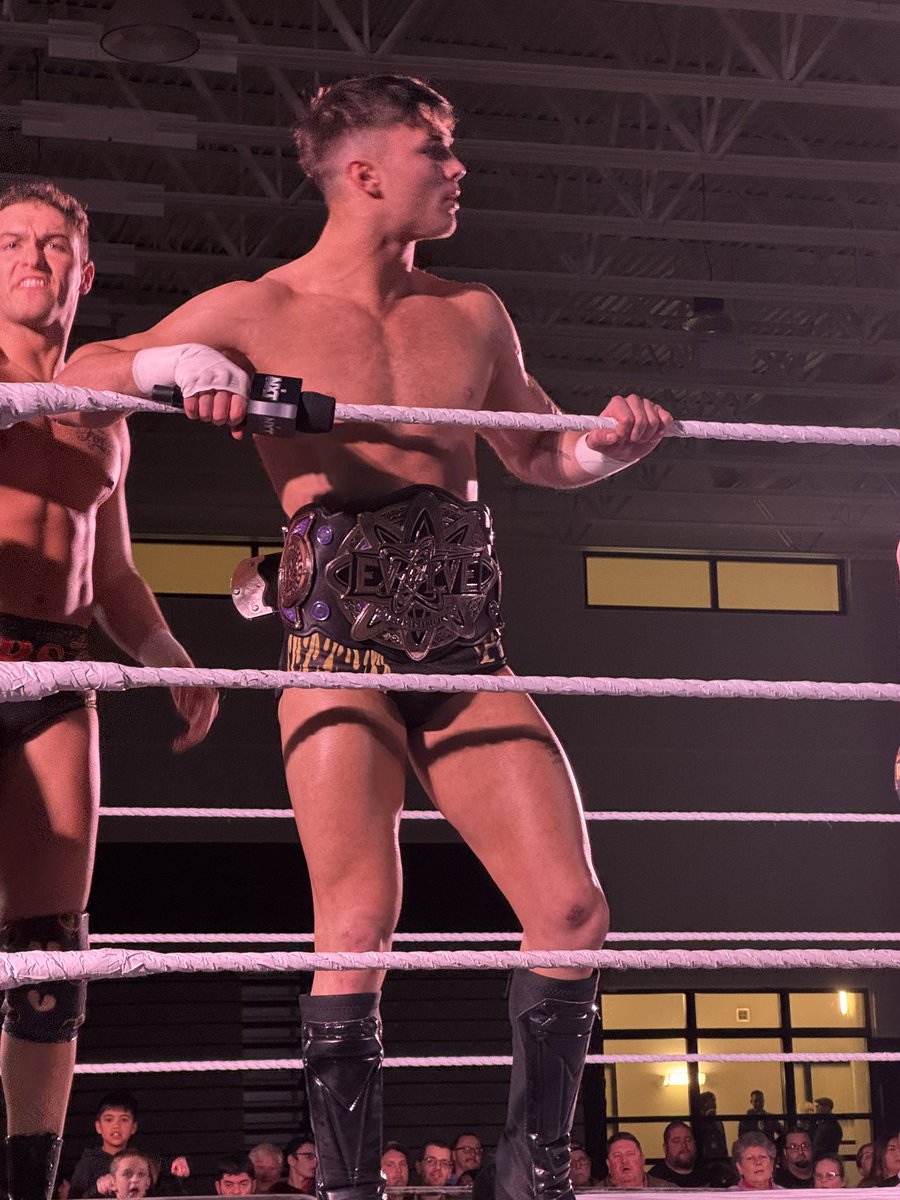 ThatGuySuave's tweet image. Vanity Project took over Ft Pierce 

#NXTFtPierce
#NXTFortPierce

@JacksonDrake03 
@bradbay1or 
@smokeshow_ricky