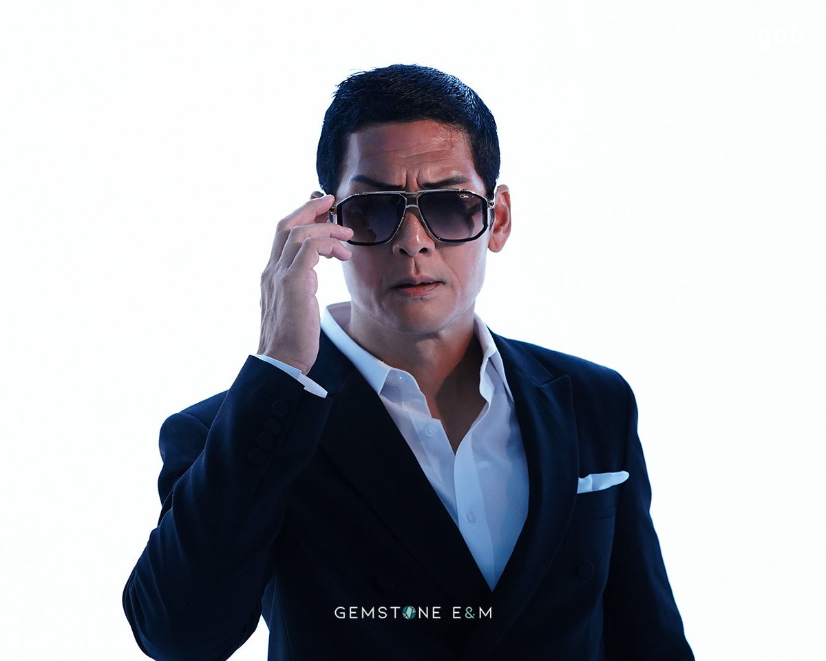 나 이 집안 유전자 사랑하네