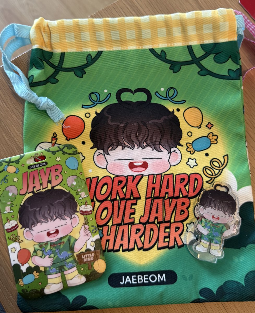 ได้รับกอววันเกิดแจบอมแล้วนะค้าา 
น่ารักทึ่ซู้ดด 💚🫶🏻 
ขอบคุณค่าา <a href="/ggwithgot7/">𝙜𝙜𝙟𝙨 🍀 七 ♡ 𝘱.𝘫𝘢𝘤𝘬 🍓🌴</a> 
#GIVEAWAYBYGG  #รีวิวให้จีจี