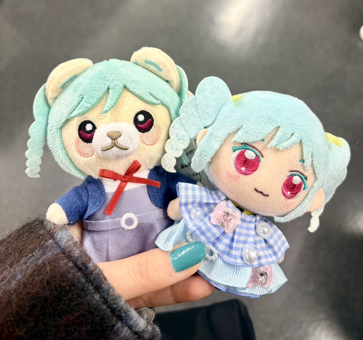 Sakakura_Sakura's tweet image. 冬毬ちゃん、お友だちが増えたよ🧸

ひとりじゃない！みんなと一緒！！！
楽しもう☺️🪼

#Liella_7th_神奈川Day1