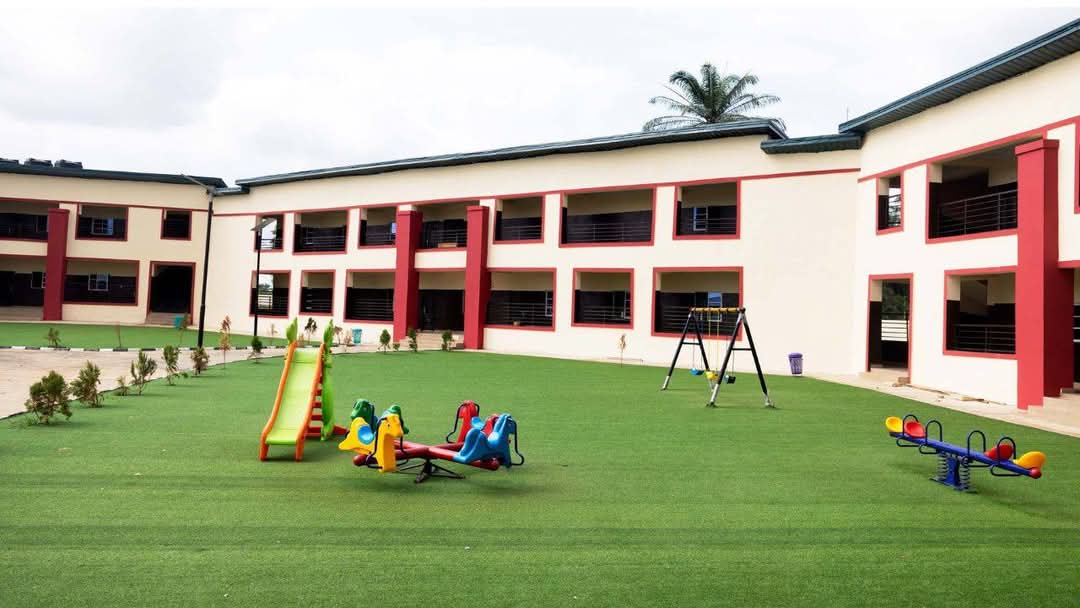 soloswazz's tweet photo. Enugu Smart Green Schools: Pioneering a Brighter Future in Education*

- Revolutionizing Education: Enugu Smart Green Schools Takes Center Stage*

- Governor Mbah's Visionary Project Set to Transform Enugu's Educational Landscape*
°
° https://t.co/csp98tGtSX