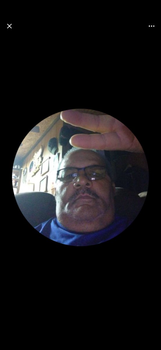 KellenWeaver2's tweet photo. Make this person famous. He’s a fucking scam artist he stole fucking pictures and posting pictures without consent from the person he’s doing this to me and trying to scam over $2500 from me https://t.co/g0Rm0bf96a