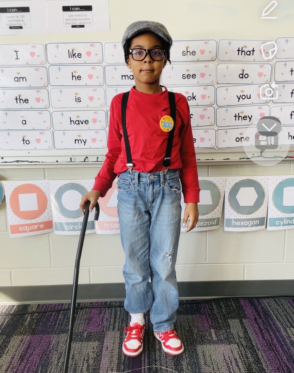 piratenation219's tweet image. 100 days of learning for kindergarten students at John Wood. #100daysoflearning 💜