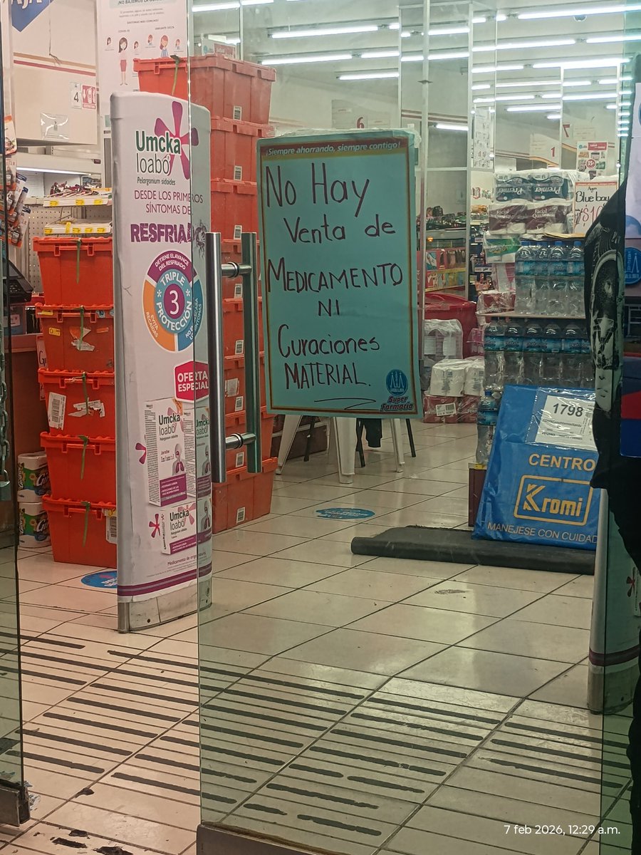 Médico capitalino tweet media