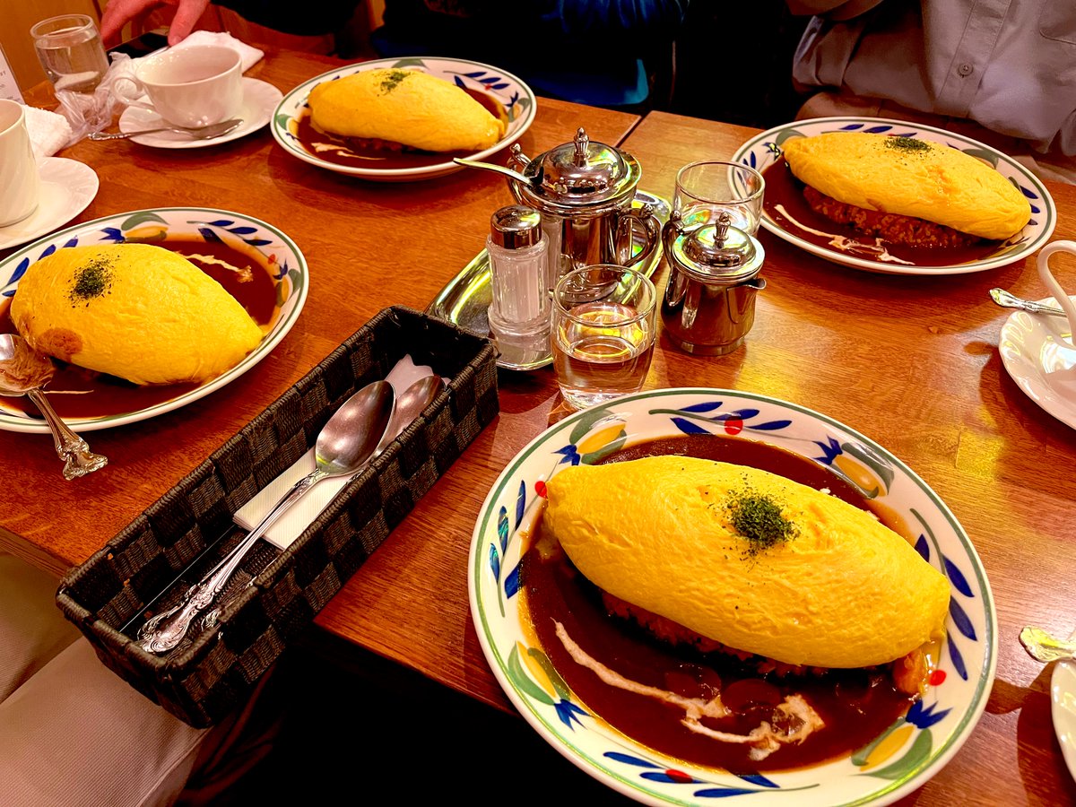 久しぶりの友人達とオムりました