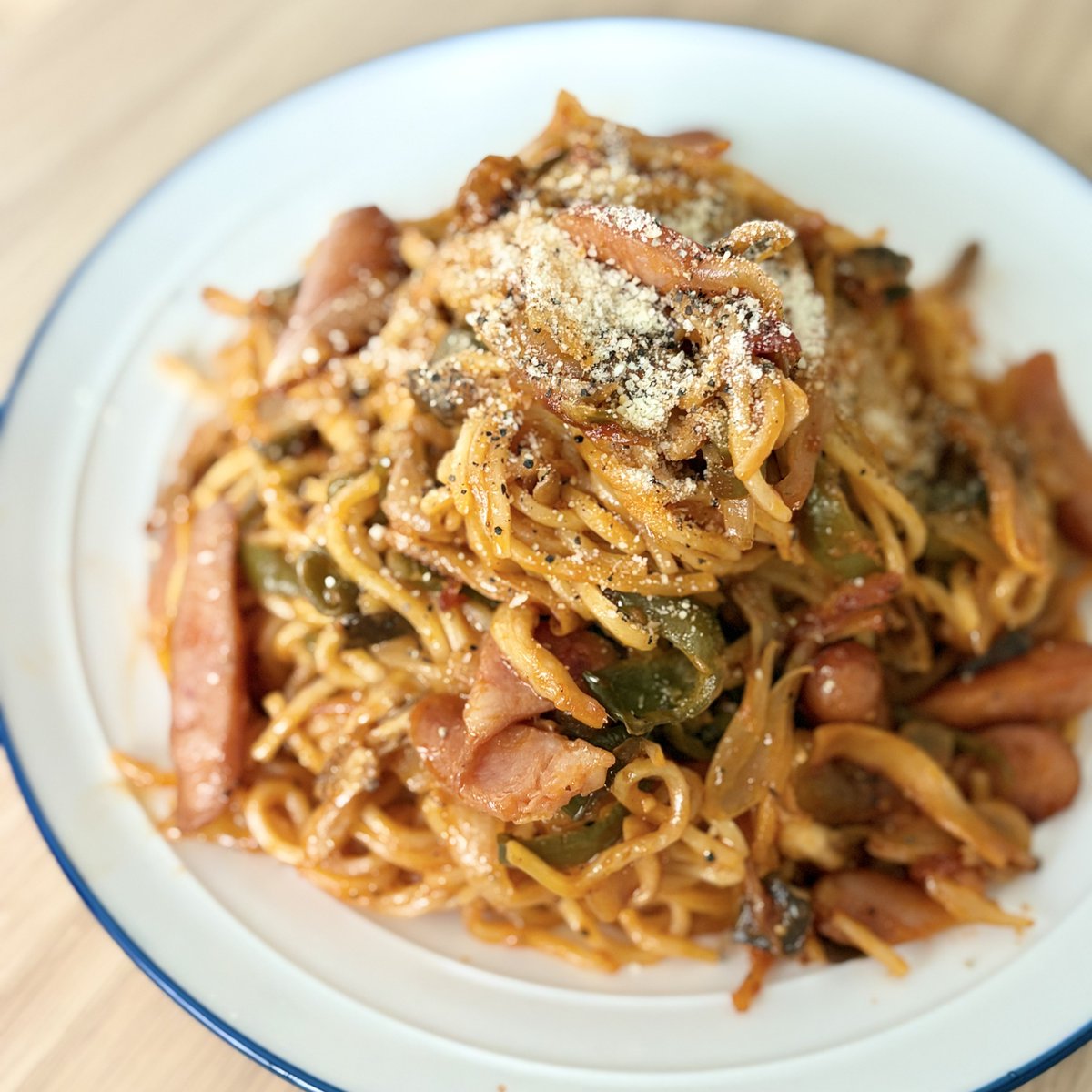 久しぶりにカラヒグ麺でナポリタン作ったけど、やっぱうまー！！💓