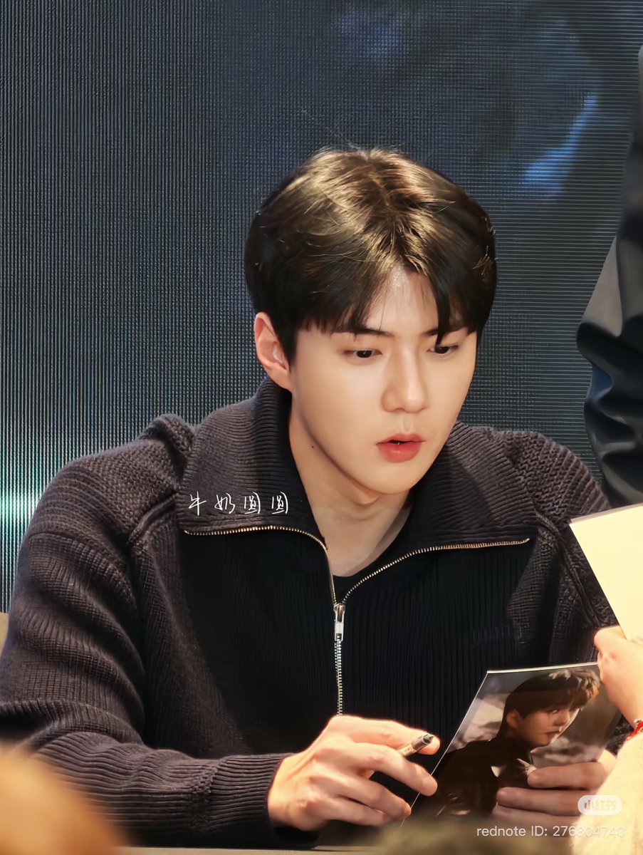 selubae94's tweet image. กุยอมเลย จะบรรยายความหล่อยังไงให้เข้าใจดูรูปเอาเหอะ