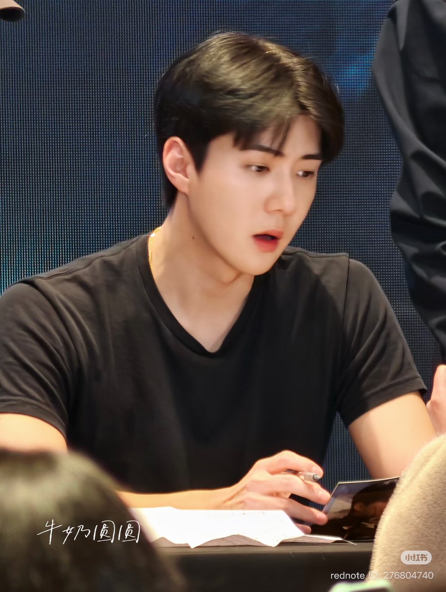 selubae94's tweet image. กุยอมเลย จะบรรยายความหล่อยังไงให้เข้าใจดูรูปเอาเหอะ