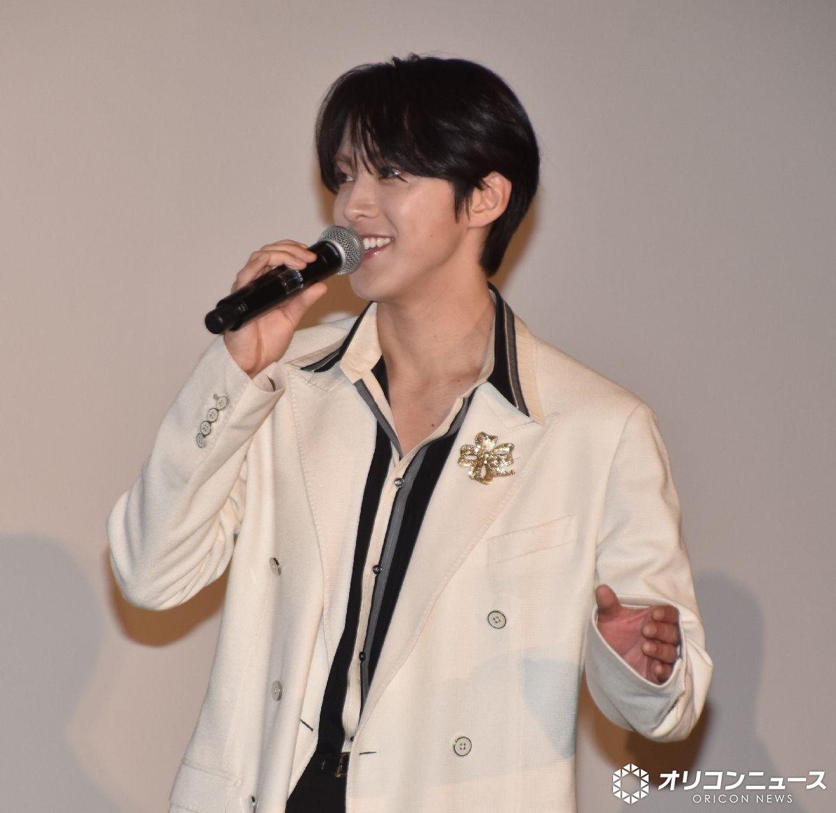 JO1與那城奨、 指ハートだけでアップシーン乗り切る🫶 JAMに呼びかけ