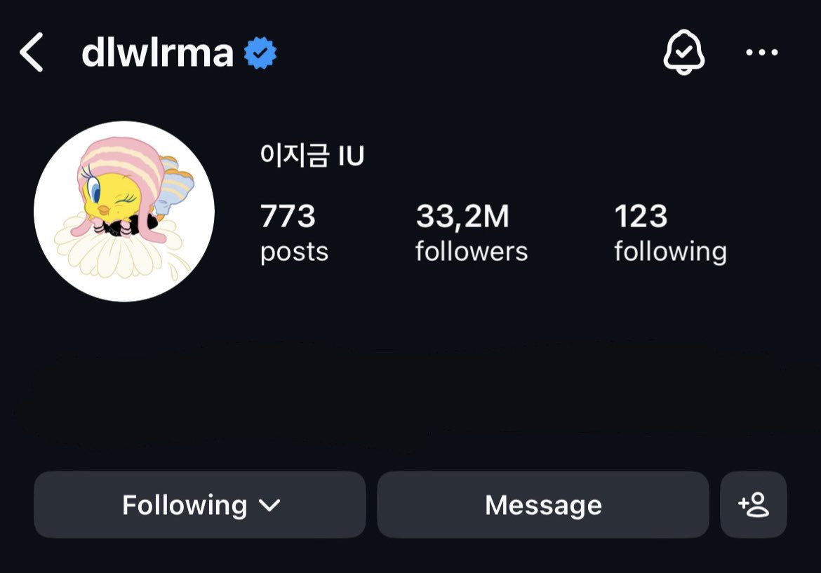 armyuaena8's tweet image. [UPDATE]

IU Removed her IG bio?!

 🔜New era New Album is Coming The World is Healing Concerts is Coming🔥

Use this UAENAS 
IU COMEBACK IN MUSIC IS COMING🔥

#아이유 #IU