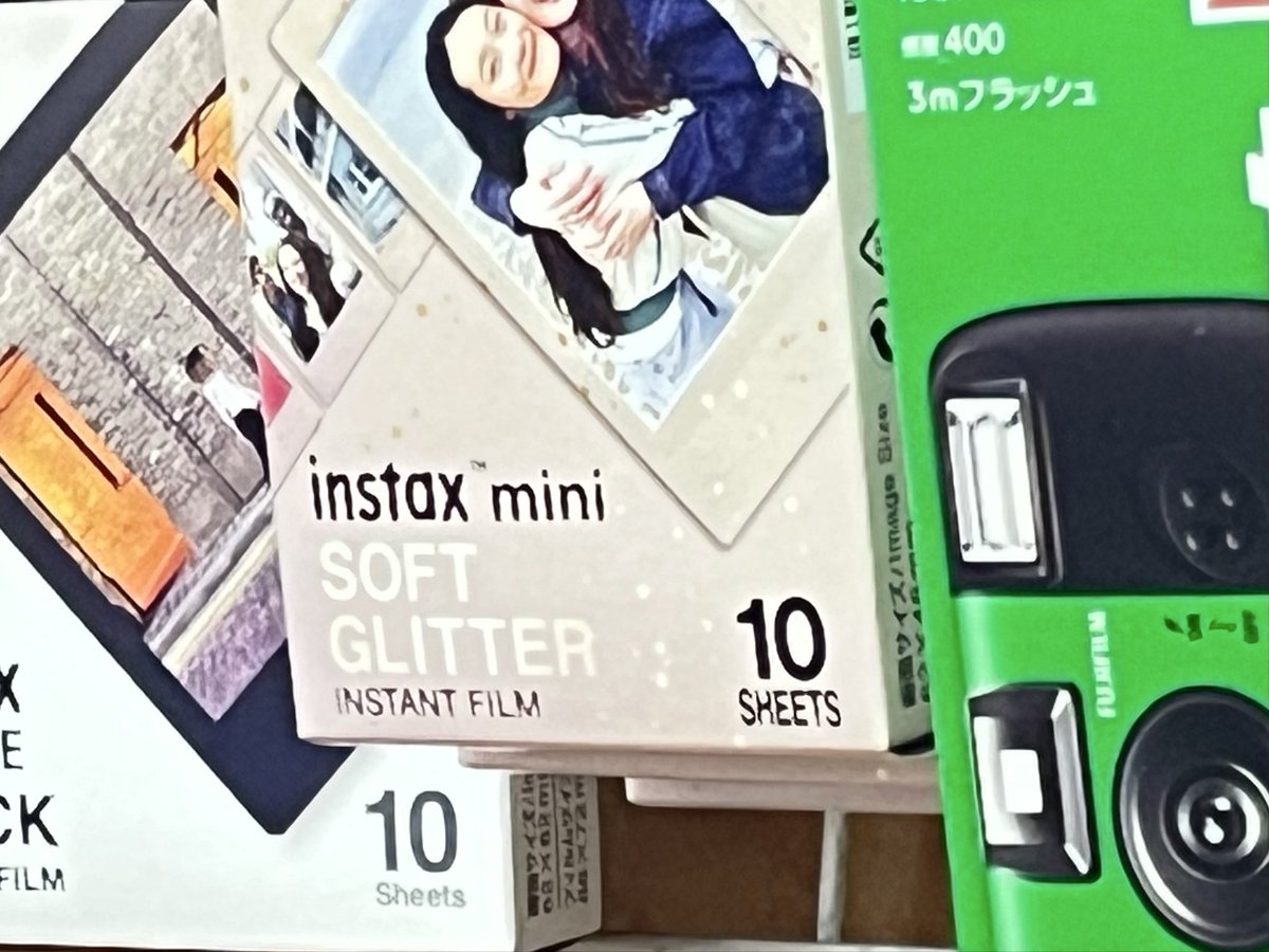 shunkou1933's tweet photo. 久しぶりにコダックフィルム入荷しました！！
チェキのグリッターVer.も3個のみ入荷です。

#Kodak
#写るんです
#写ルンです
#使い捨てカメラ
#フィルム
#写真現像
#写真プリント
#写真屋
#チェキフィルム
#instaxmini
#チェキ https://t.co/38iWboCnPl