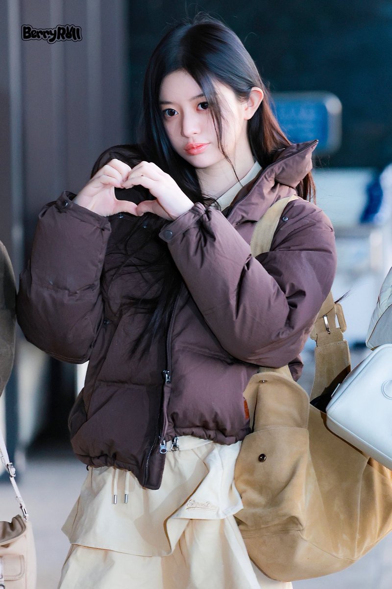 BerryROLL tweet media