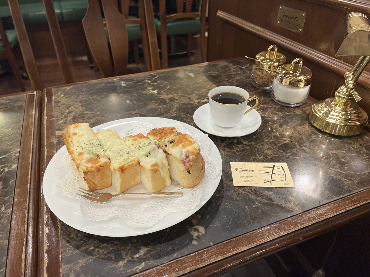 yuyu_cafelog's tweet photo. 1人で来て大正解だったカフェ https://t.co/Az0qHxthDl