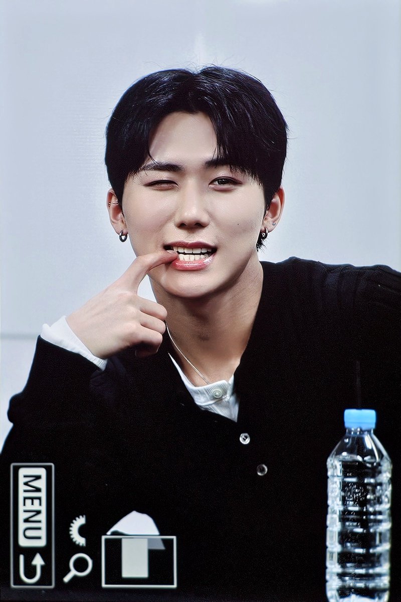 260207 DKZ 에버라인 시즌그리팅 대면팬싸 #주원 Preview

잘생겨또🖤