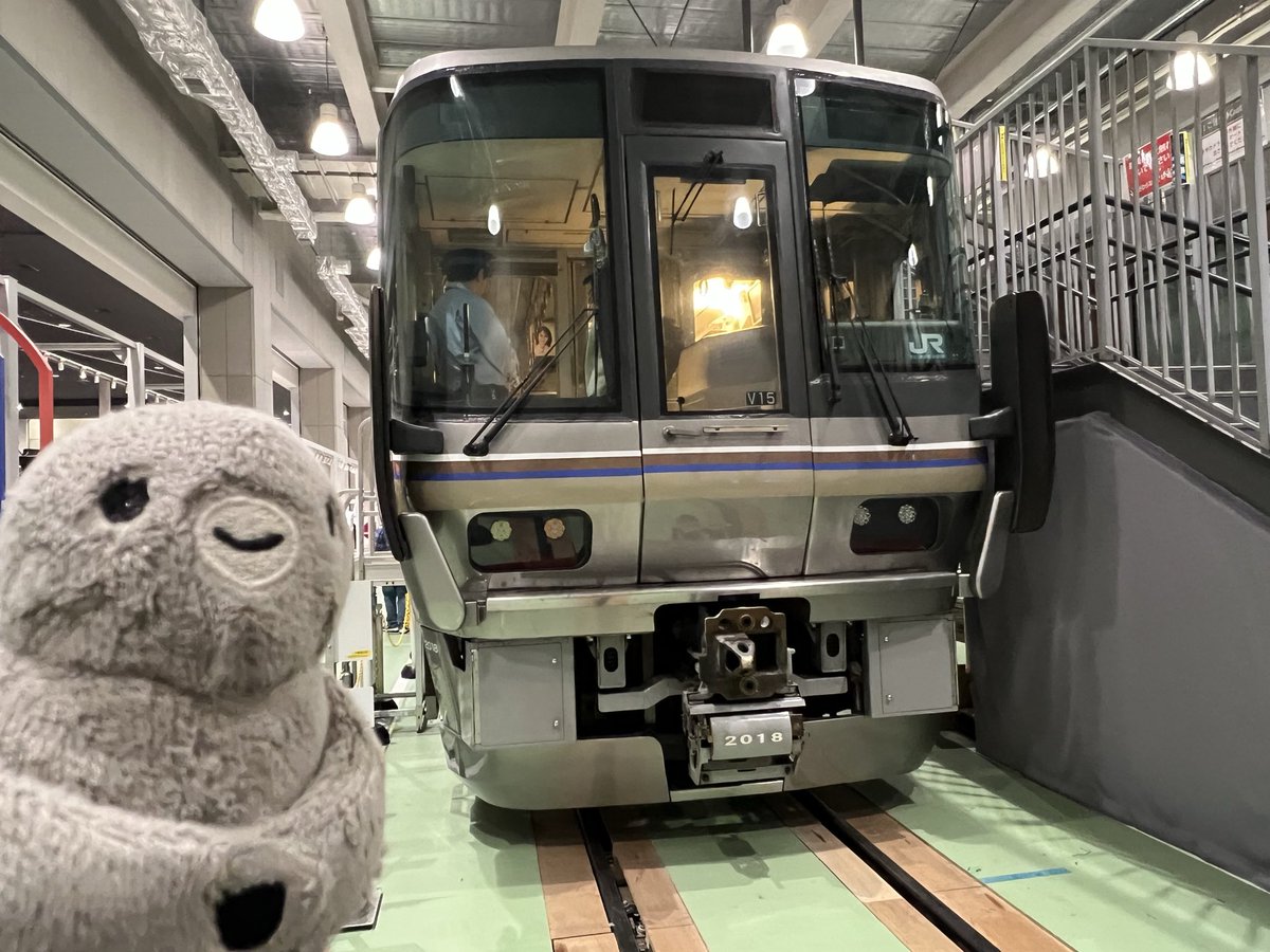 Post by ☆ペンギン☆ on X: 223系が展示！