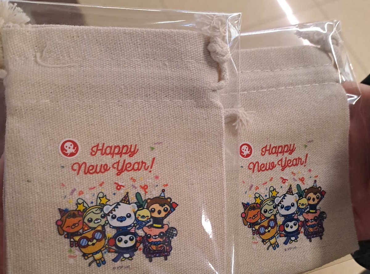 근황
옥토넛 보구 왔지요
특전 받았어요!!