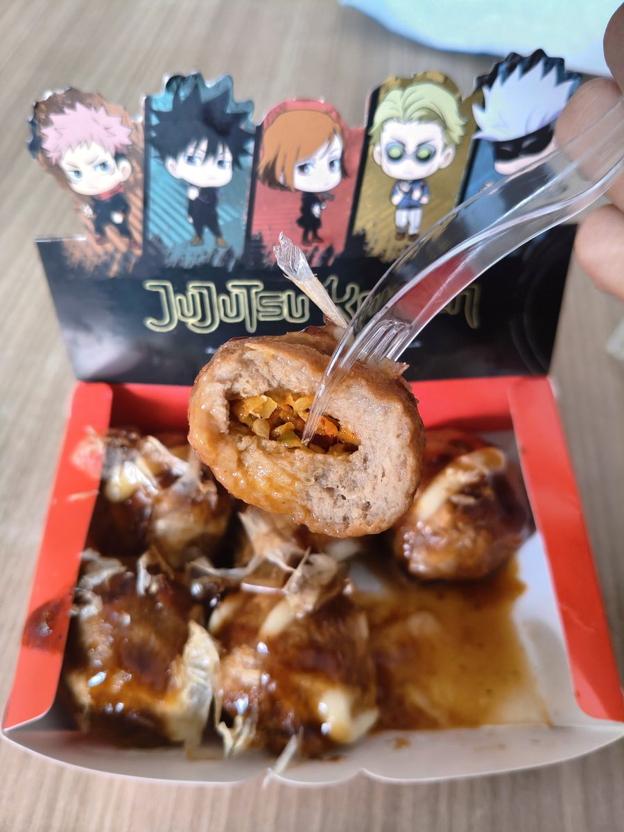 Scam anjir, kirain takoyaki taunya baso daging isi cabe rawit pedes banget 😭😭😭