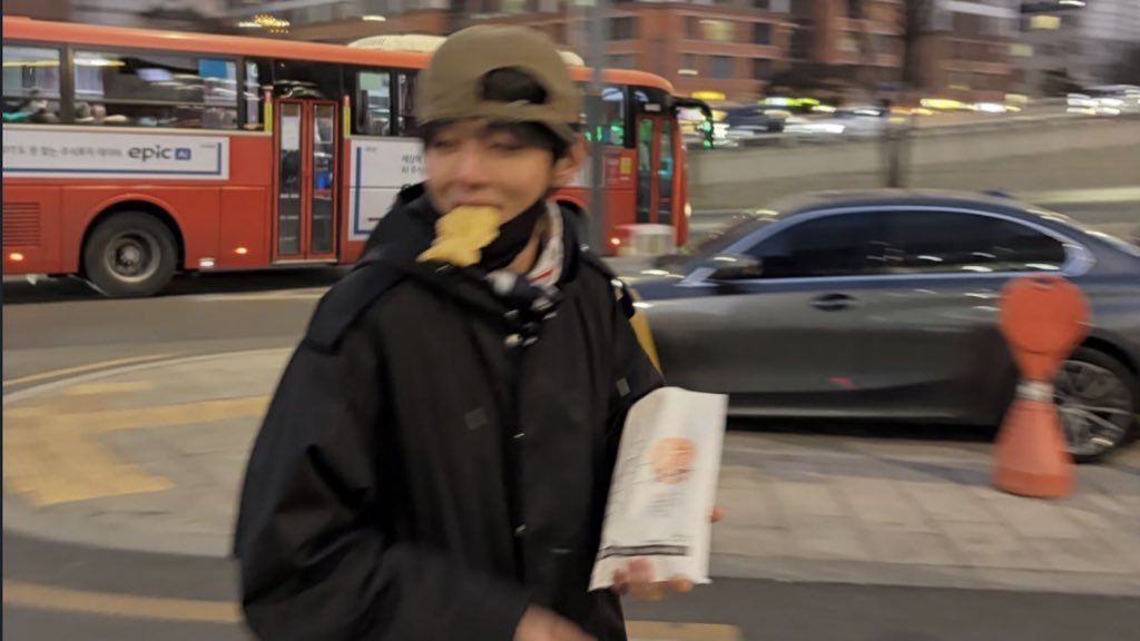 taeteluv_'s tweet image. boyfriend