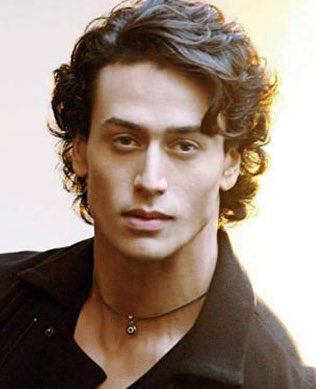 Alpha__star's tweet photo. If you ever make it, don’t think twice and cast his doppelgänger, Tiger Shroff. He’s the best dancer in Bollywood 🔥 @imvangasandeep https://t.co/Vg6whszgaZ