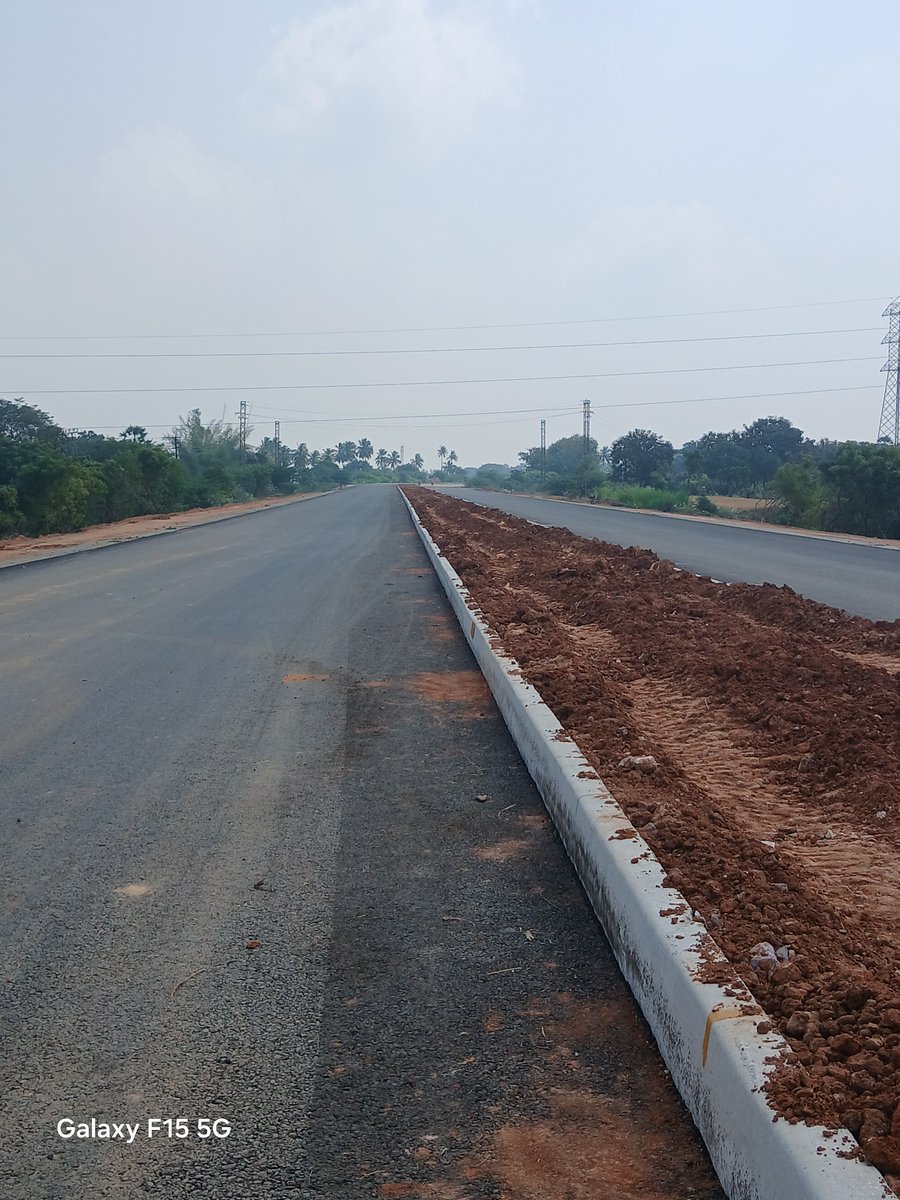 jjayaprakash82's tweet photo. Vikkravandi to sethiyathope project
--------------------------

Four lane road work completed in few sections in vadalur bypass

@CuddaloreTN31 https://t.co/mXRq5QE9ct