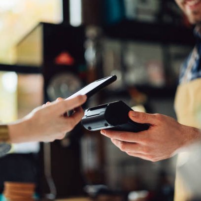 Restoranlarda servis ücretinin yasaklanmasının ardından bazı işletmeler "gönüllü bahşiş" uygulamasına geçti.