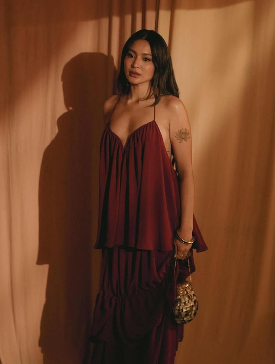 x01_mer's tweet photo. @dehusk Nadine Lustre in custom Atelier Patty Ang at an intimate team celebration night.

https://t.co/IeNmyc5ZDy #PattyAng #NadineLustre 📷atelierpattyang https://t.co/tqzZIdsCMa