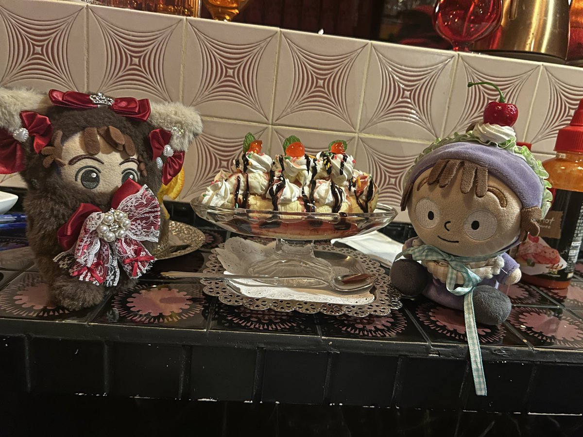 パーティみたいなおひる🎈