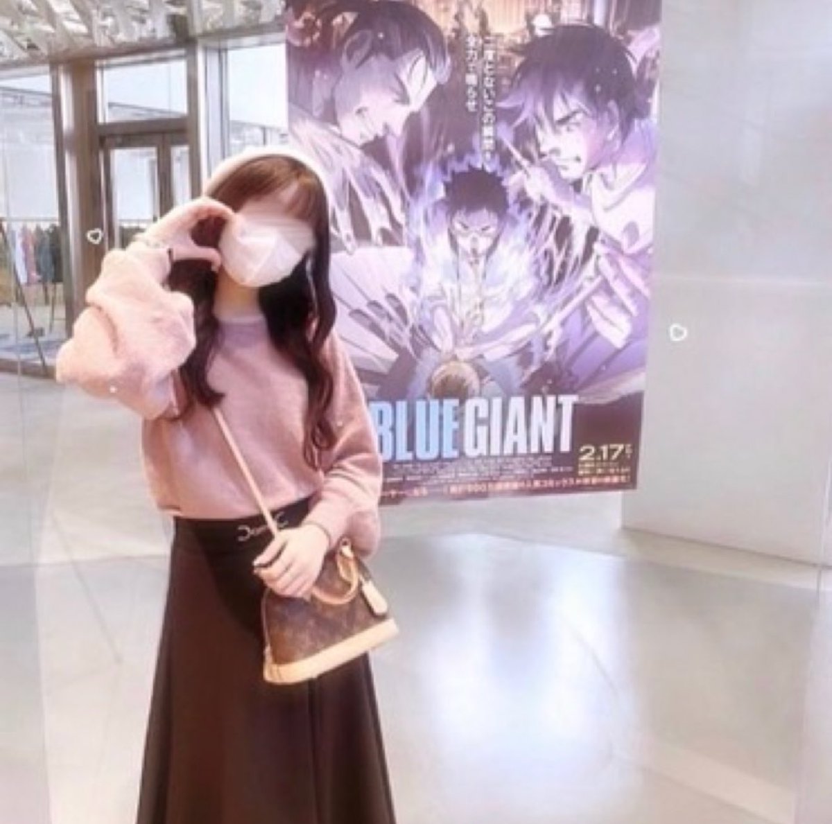 fuuummmm_'s tweet photo. 【注意喚起⚠️】
SixTONESチケにて詐欺被害に合いました
当方売り手側でアズカリ通しでしたが受取通知されずLINEブロックされました。
アズカリはクレカの上限を理由に2つに分けての取引でした。
この方の情報を少しでもお持ちの方はDMお願いします。
@rizu694045 島茉莉

#SixTONES譲 #MILESixTONES求 https://t.co/tzKe4IJawq