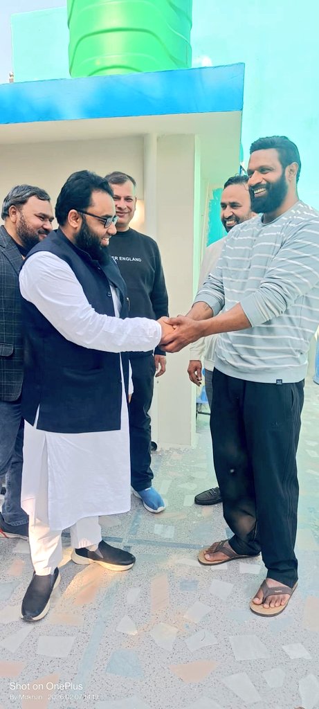 Deepak Kumar urf "Mohammad Deepak" se unke ghar par hui mulaqat ke kuch pal. Insaaniyat ki misal pesh karne waale ko pahuchaya aman ka paighaam.
#mohammad_deepak