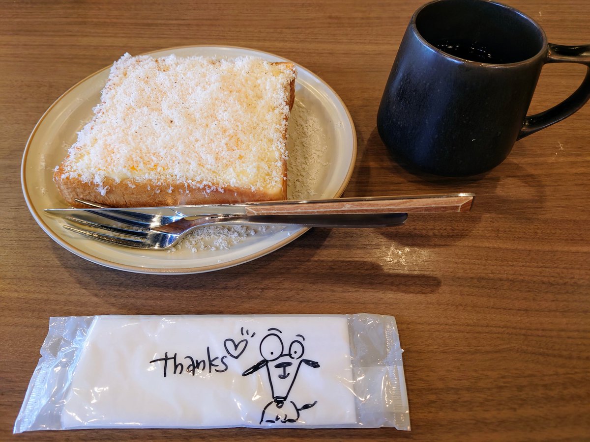 cocktail_ymo's tweet photo. 東京での朝食は決まってCOMFORT Stand☕
見た目よりも分厚いチーズトースト、定番の美味しさのキャロットケーキ、どちらも美味!✨
#COMFORTStand https://t.co/4UWir34Vj7