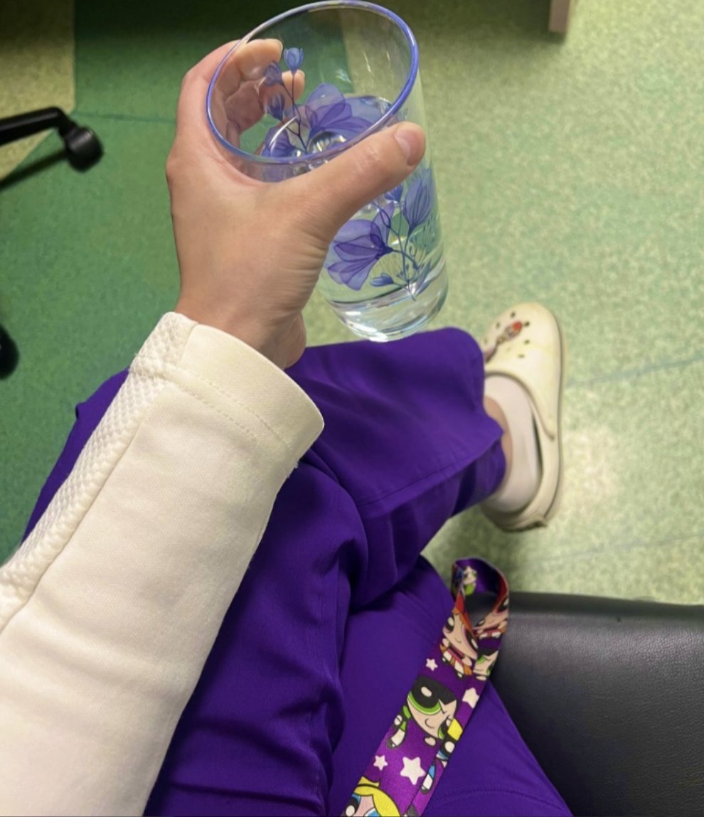 Mer_Mer_Mer_ve's tweet image. Cuma akşamları şarap içen gadındım ben eskiden…
Nereden nereeyeeee