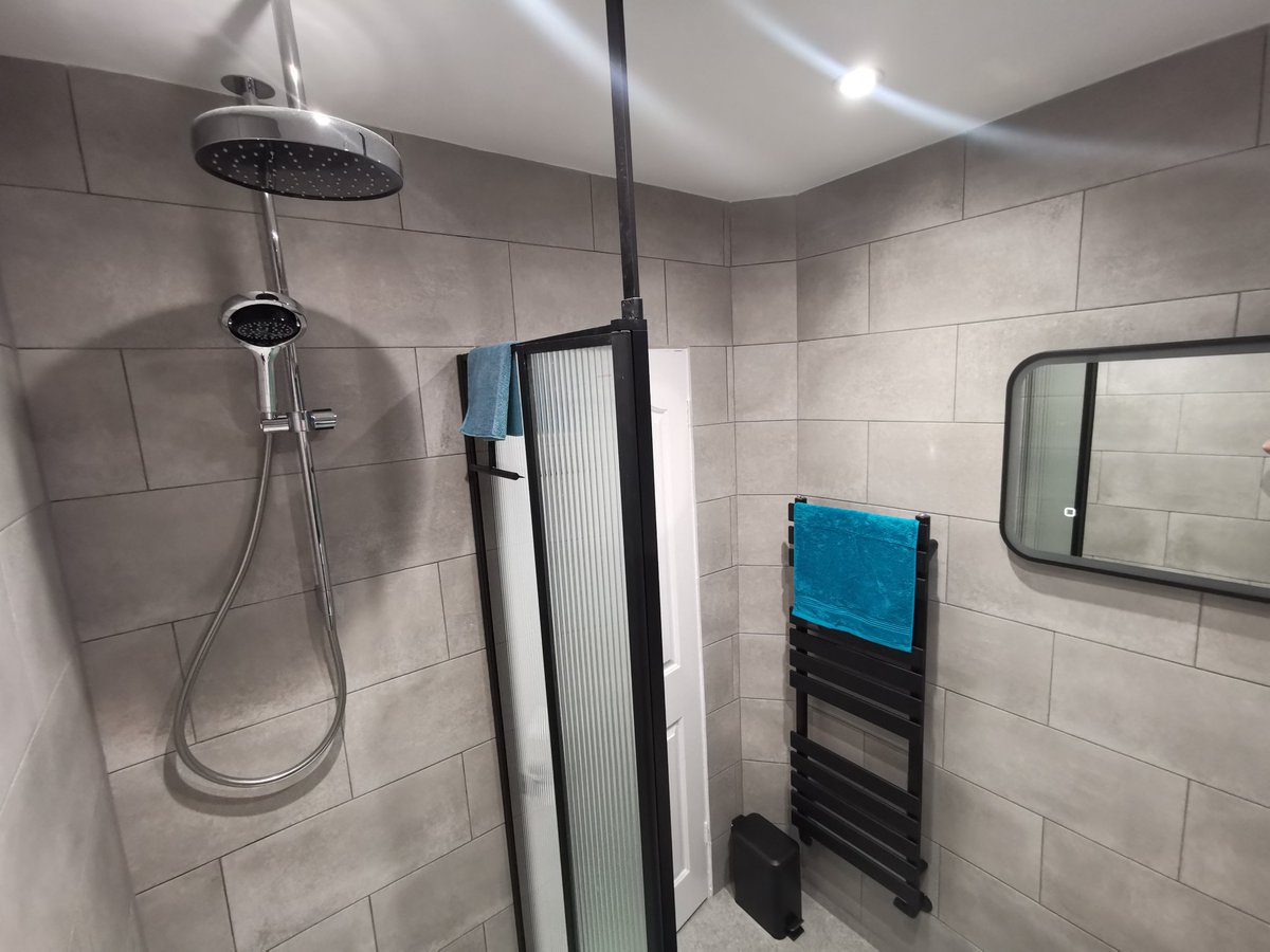 3 weeks later..
Woke up the other night, went for a pee and thought I was staying in a hotel! The joys of getting old... 😭🤣