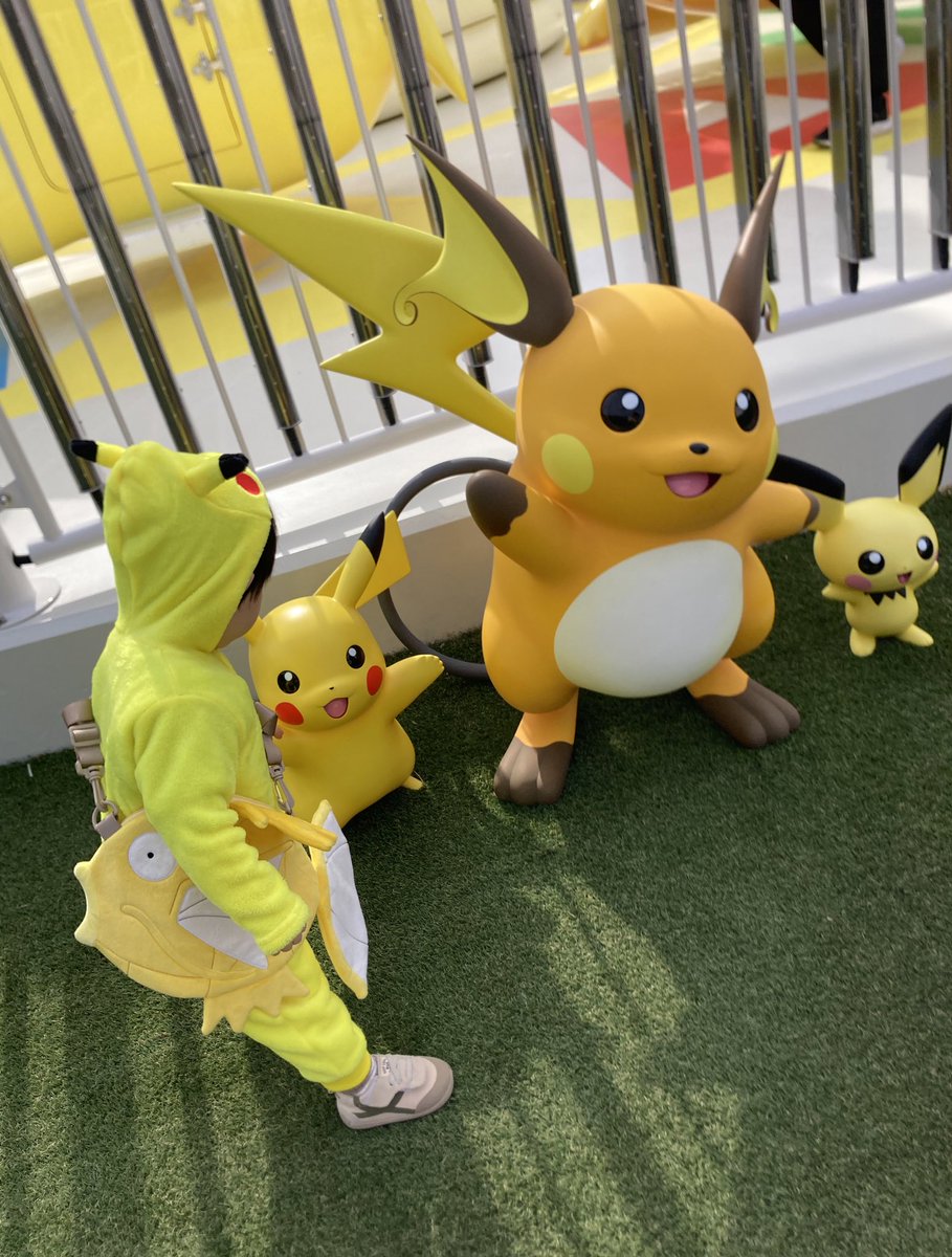 ancho593's tweet photo. 初めての家族旅行が
ポケパークでほんと良かった！
思い出もグッズも全部宝物💓

息子もピカチュウとタッチしたり
推しのゲンガーと会えたり嬉しそうで
パパとママは大満足です✌️

#ポケパークカントー https://t.co/Zoo9nZkaBZ