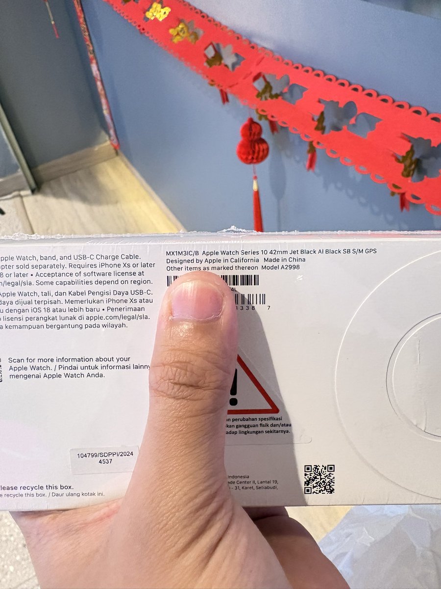 waveenwind's tweet photo. WTS new apple watch s10 42mm jet black
Masih segel belum bukan plastik, dapet hadiah

Open di 5,8jt (nego)
Cod bogor/sentul🙏
Daerah tebet bisa malam ini atau besok🙏

Izin tag om @bhaguz_403 🙏 https://t.co/0rSJOe3suO