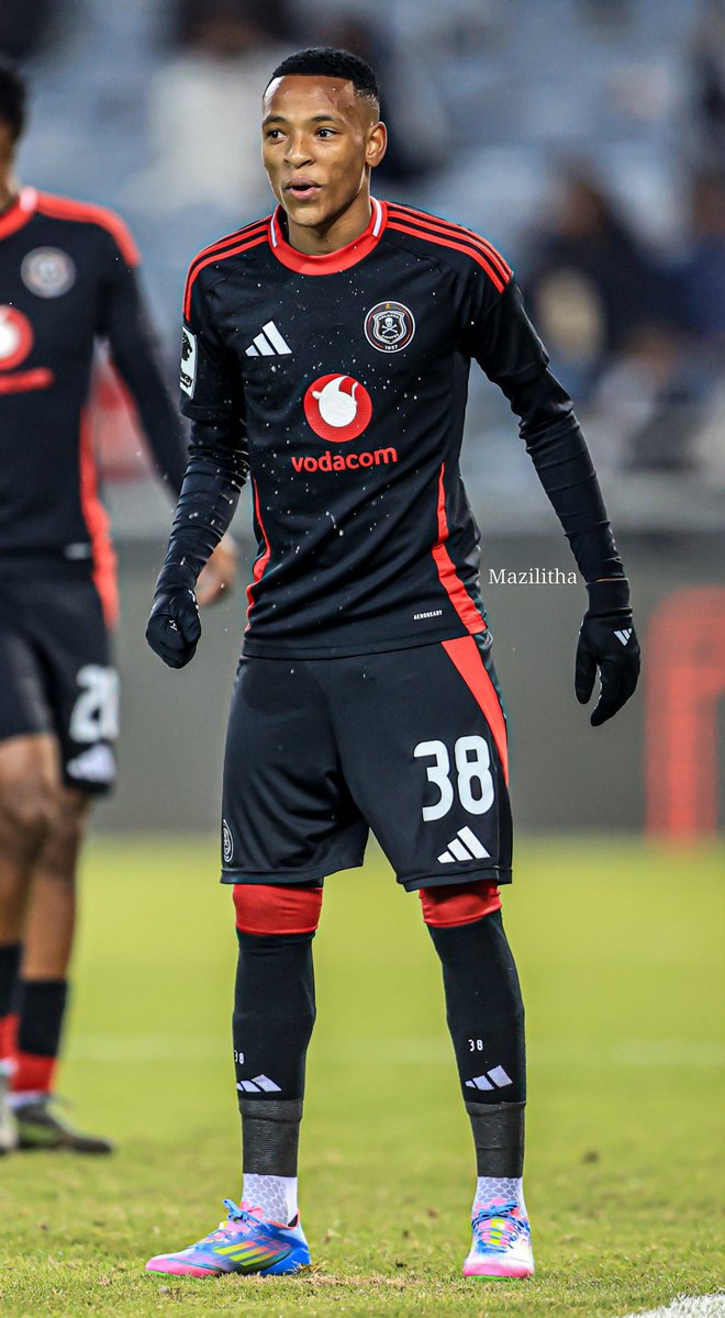 Pinane_'s tweet photo. Another day to witness Rele Mofokeng 😤🏴‍☠️ https://t.co/SaP1jp9Grh