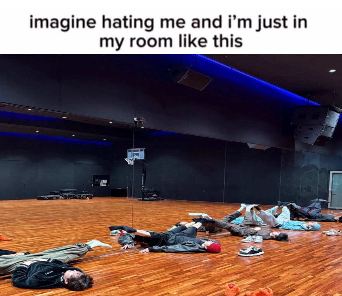 minie (@servcuntmin) on Twitter photo 