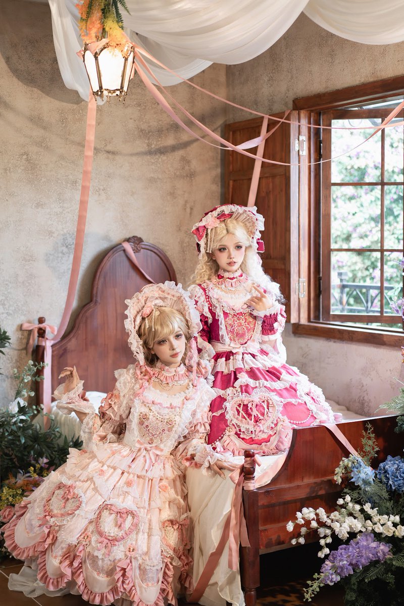 足元まで可憐に魅せるショート丈で、 軽やかに甘い夢を纏って。 🩷甘い