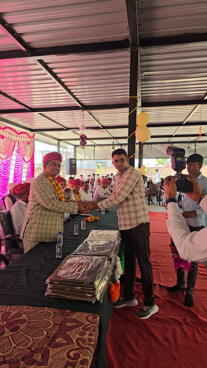 आज गुड़ामालानी विधानसभा क्षेत्र पायला कल्ला राजकीय उच्च माध्यमिक विद्यालय डांगेवा में आगमन
<a href="/RLPINDIAorg/">Rashtriya Loktantrik Party</a>